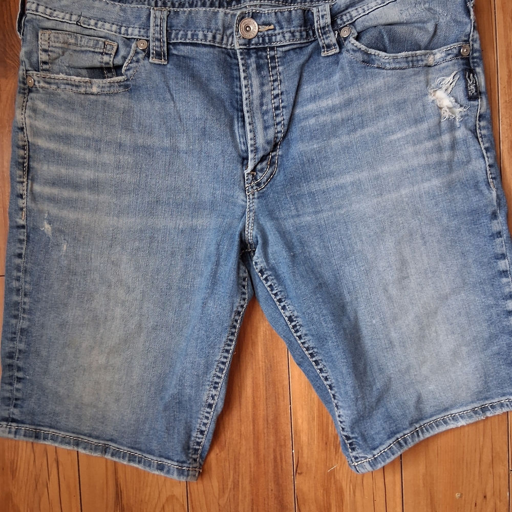 Silver Zac Men's Blue Denim Shorts Size 38" X 12 1/2"